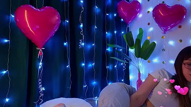 Snapshot of kristina_amurova chatting on February 9, 7:51 pm kristina amurova online show from February 9, 7:51 pm