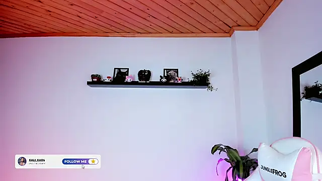 Snapshot of kali_ka_ chatting on October 28, 6:32 pm kali ka online show from October 28, 6:32 pm