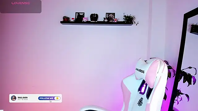 Snapshot of kali_ka_ chatting on November 14, 8:07 pm kali ka online show from November 14, 8:07 pm