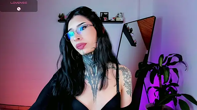 Snapshot of kali_ka_ chatting on May 27, 1:57 am kali ka online show from May 27, 1:57 am