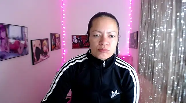 Cristal w online show from February 24, 2:04 pm