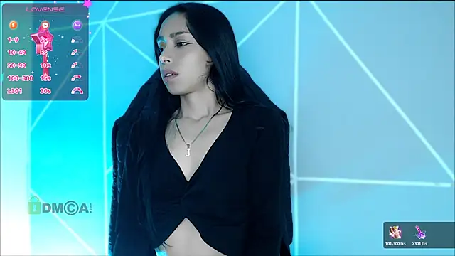 lilylouisee online show from February 9, 1:53 am