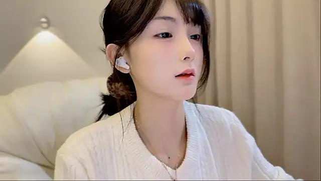 SHUIshui  online show from December 5, 1:31 pm