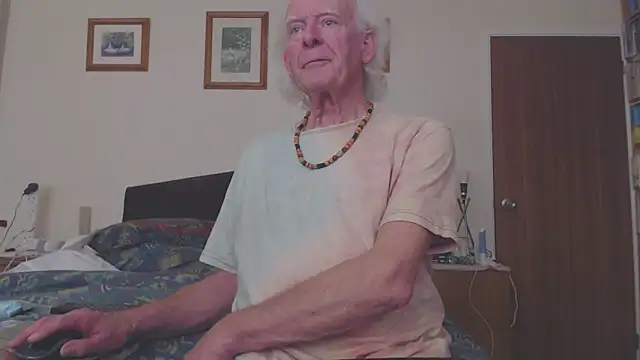 WaverlyKernow online show from March 15, 1:40 pm