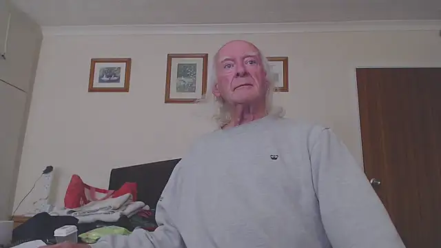 WaverlyKernow online show from October 4, 12:14 pm