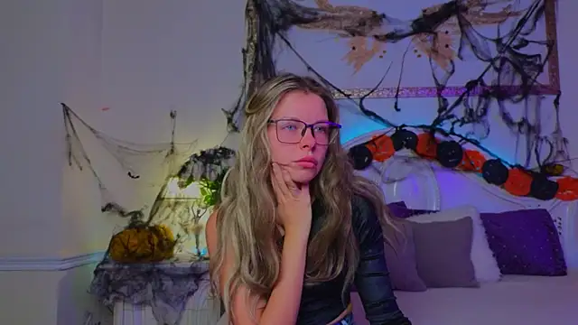 Real Tini online show from October 24, 11:50 am