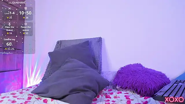 Snapshot of honeykitty_777 chatting on July 23, 3:04 am honeykitty 777 online show from July 23, 3:04 am