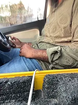 Snapshot of TeluguBoyAbhi chatting on February 27, 11:21 am TeluguBoyAbhi online show from February 27, 11:21 am