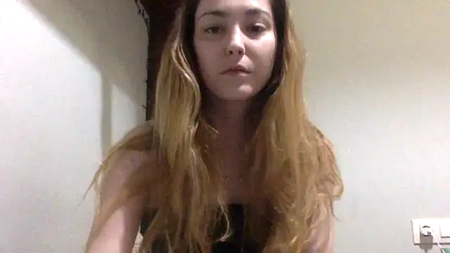 Snapshot of lilafg chatting on June 4, 11:00 pm lilafg online show from June 4, 11:00 pm