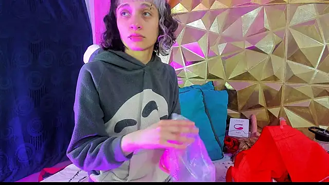 neeko princes online show from January 5, 6:13 pm