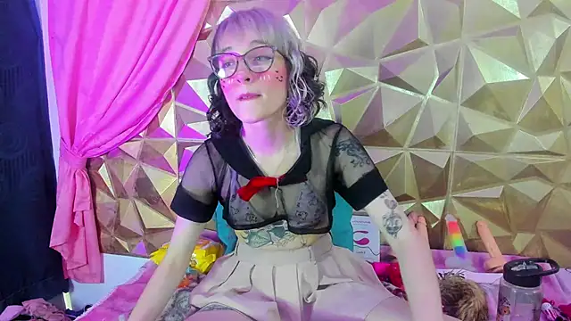 neeko princes online show from February 3, 3:38 pm