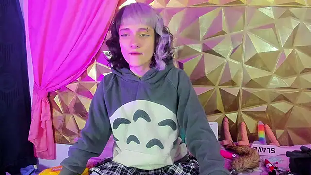 neeko princes online show from February 4, 12:11 pm