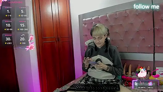 neeko princes online show from January 14, 12:22 pm