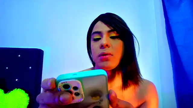 Aliice Doll online show from September 21, 4:19 pm