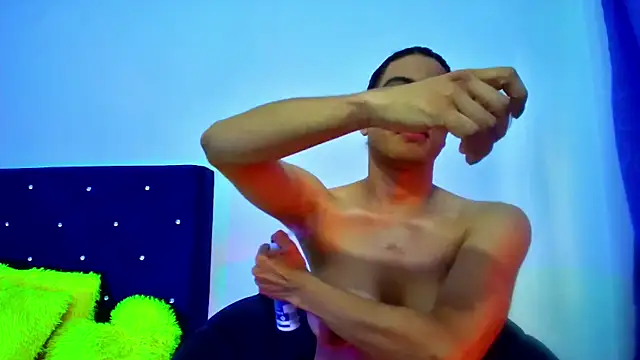 Snapshot of Aliice_Doll chatting on September 29, 7:51 pm Aliice Doll online show from September 29, 7:51 pm