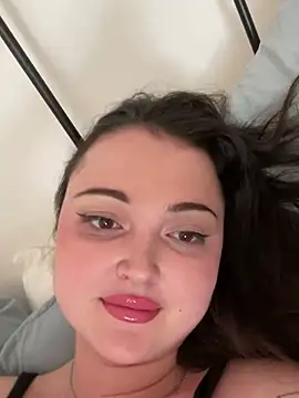 Snapshot of chunliklk chatting on December 16, 9:03 am chunliklk online show from December 16, 9:03 am