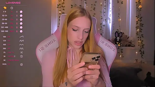 Snapshot of Anice_ chatting on February 20, 12:38 pm Anice online show from February 20, 12:38 pm