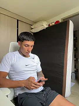 sendfer online show from May 8, 7:19 pm