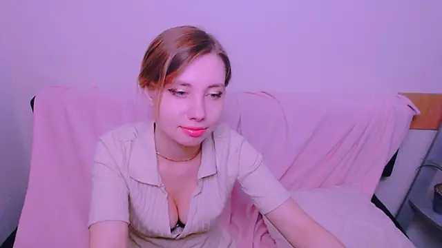Snapshot of AliceFire_ chatting on June 4, 9:26 am AliceFire online show from June 4, 9:26 am