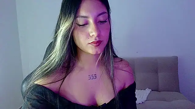 Lia 14  online show from March 6, 10:39 pm