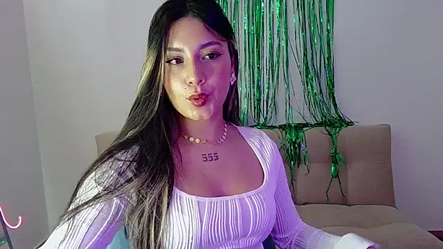 Lia 14  online show from March 17, 6:33 pm