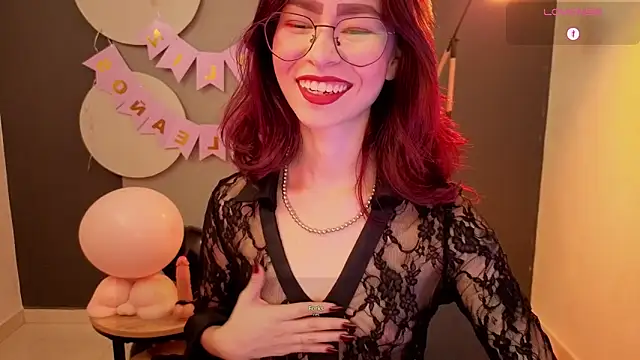 Snapshot of rosse_98_ chatting on November 19, 12:27 pm rosse 98 online show from November 19, 12:27 pm