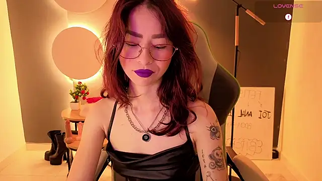 Snapshot of rosse_98_ chatting on February 23, 12:24 pm rosse 98 online show from February 23, 12:24 pm