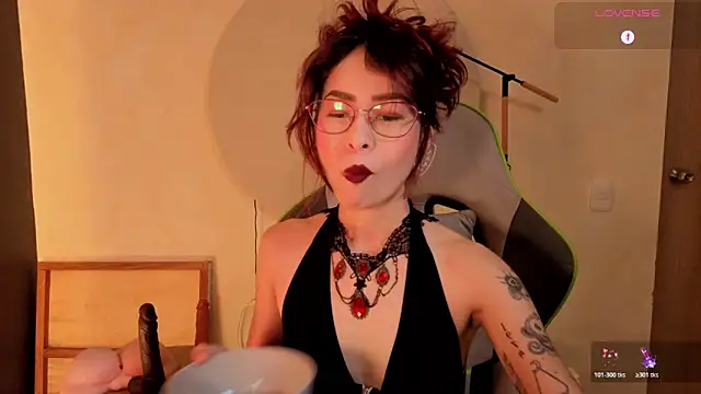 rosse 98  online show from April 10, 1:16 pm