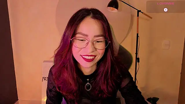 rosse 98  online show from April 30, 1:28 pm