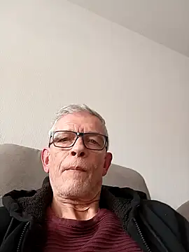 Snapshot of berfri chatting on March 20, 2:44 pm berfri online show from March 20, 2:44 pm