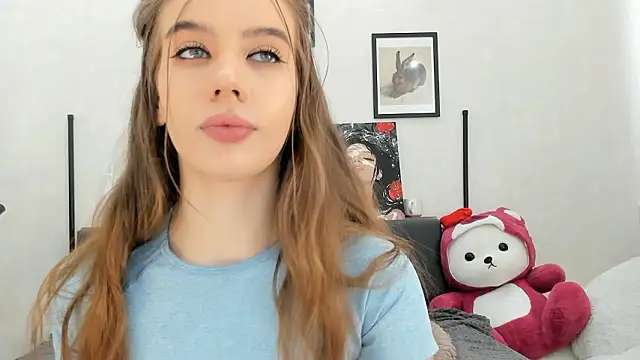 dolly ll online show from March 13, 1:29 pm