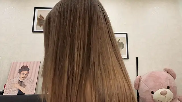 dolly ll online show from May 14, 1:40 pm