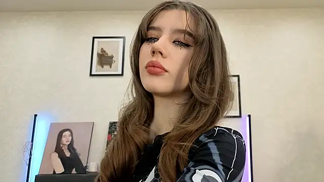 dolly ll online show from May 22, 1:28 pm