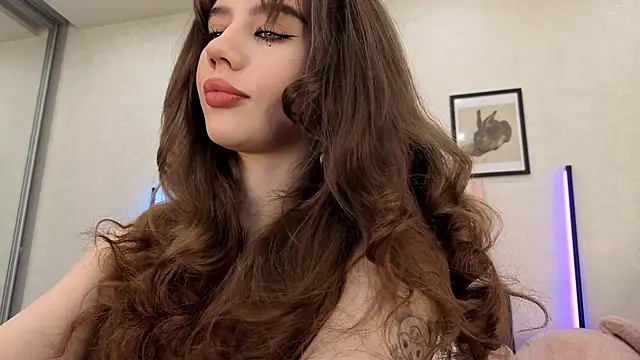 dolly ll online show from May 27, 1:30 pm