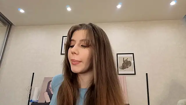 dolly ll online show from June 25, 1:26 pm