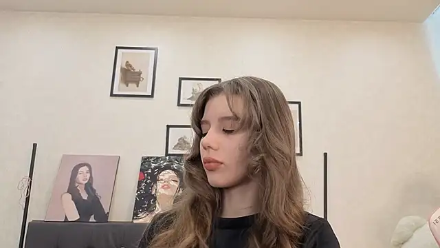 dolly ll online show from July 14, 1:28 pm