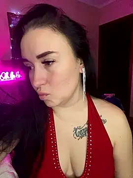 Roxana Bell online show from December 3, 6:17 pm