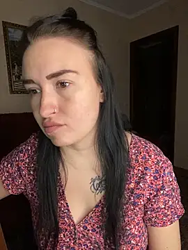 Snapshot of Roxana_Bell chatting on April 5, 2:47 pm Roxana Bell online show from April 5, 2:47 pm