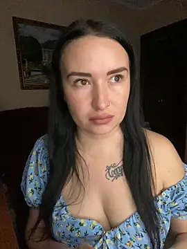 Snapshot of Roxana_Bell chatting on April 16, 6:30 pm Roxana Bell online show from April 16, 6:30 pm
