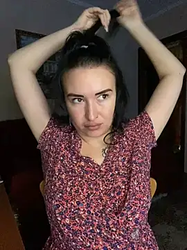 Snapshot of Roxana_Bell chatting on April 19, 12:15 pm Roxana Bell online show from April 19, 12:15 pm