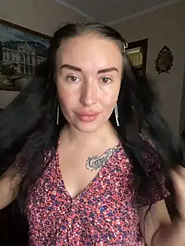 Roxana Bell online show from June 21, 11:46 am