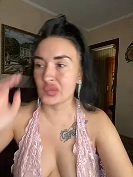 Roxana Bell online show from June 24, 12:04 pm