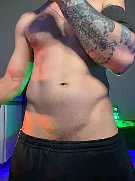 Snapshot of MachineDien chatting on November 26, 12:33 am MachineDien online show from November 26, 12:33 am