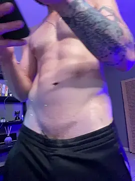 Snapshot of MachineDien chatting on January 17, 12:04 am MachineDien online show from January 17, 12:04 am