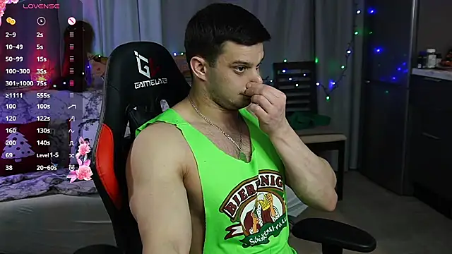 Snapshot of danielkraigforu chatting on January 1, 11:29 pm danielkraigforu online show from January 1, 11:29 pm