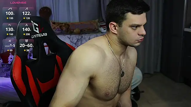 Snapshot of danielkraigforu chatting on January 7, 4:16 pm danielkraigforu online show from January 7, 4:16 pm