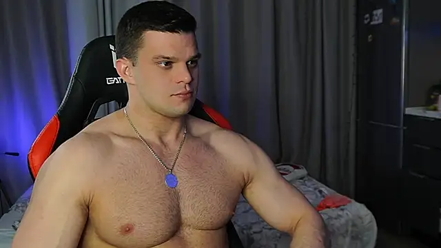 Snapshot of danielkraigforu chatting on February 12, 10:04 pm danielkraigforu online show from February 12, 10:04 pm