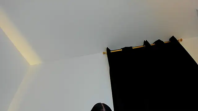 Snapshot of liily_moore chatting on July 16, 8:42 am liily moore online show from July 16, 8:42 am