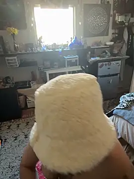 BobbyQ29 online show from March 4, 4:02 pm