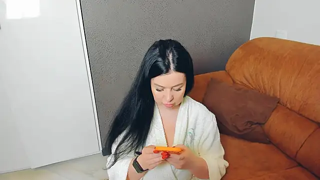 LayaFlow online show from February 8, 10:07 am